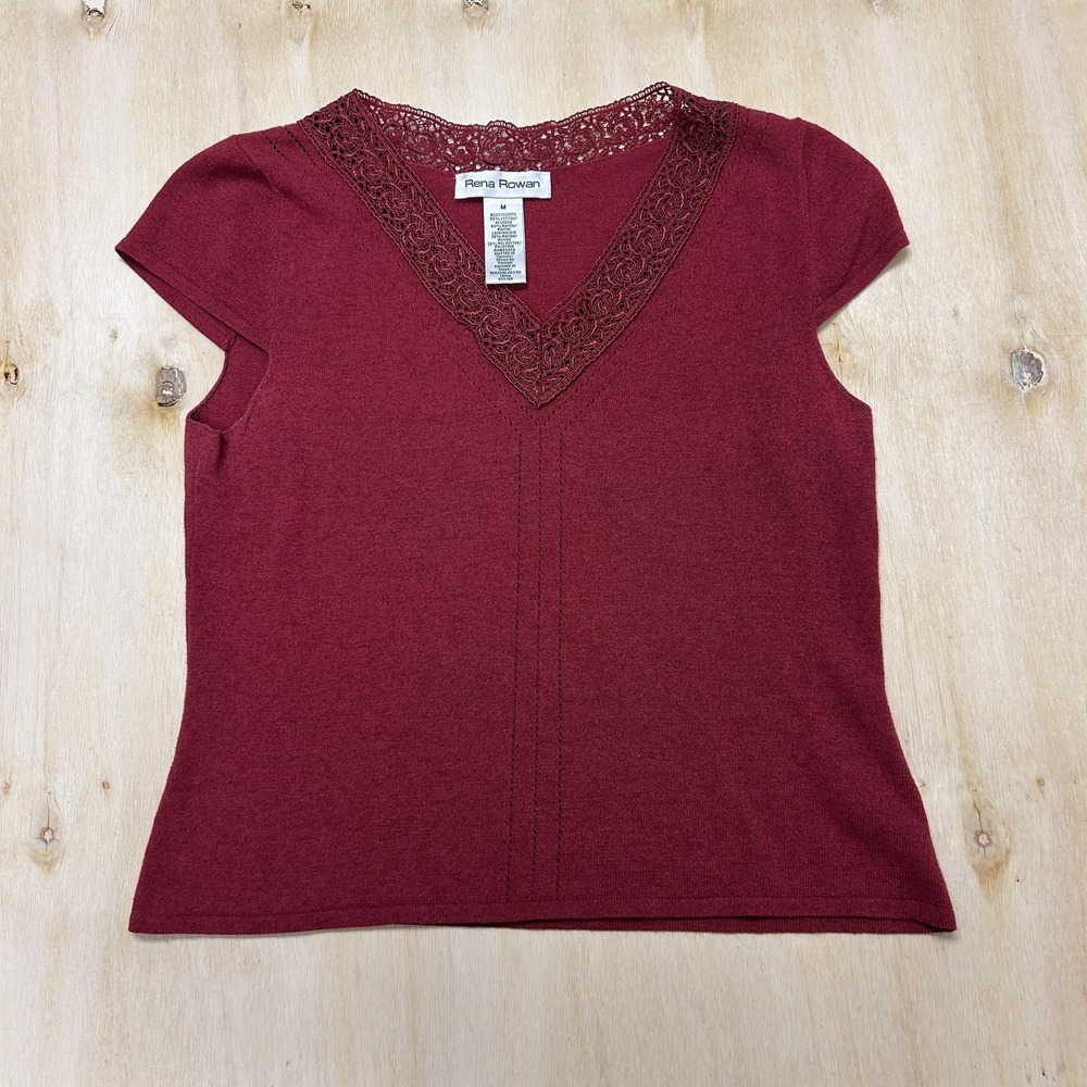Rena Rowan Shirt Womens Medium Red Knit Lace Crochet V-Neck Short Sleeve Top
